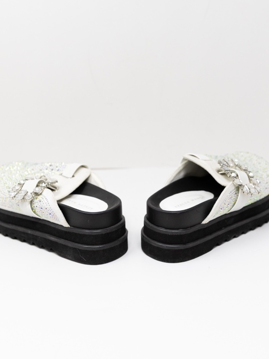 NEW Azalea Wang Desdemona Rhinestone Crystal Embellished Slip On Flats White 6